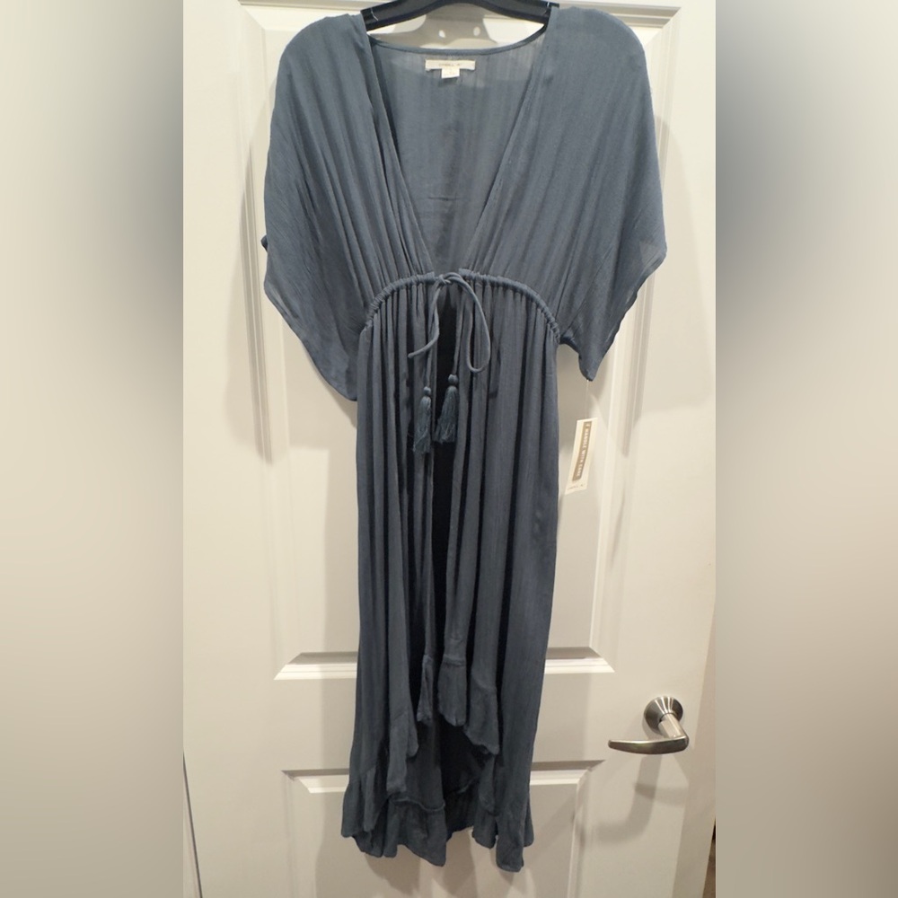 NEW O'Neill Gray Textured Knit tie cover up / long shawl - ruffles at bottom
